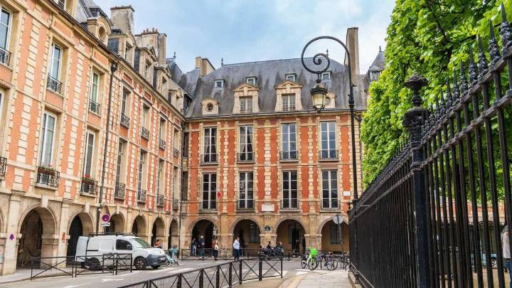 El Hôtel de Fourcy de París se transformará en viviendas sociales tras meses de debate