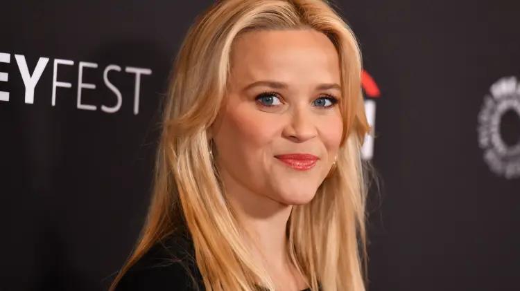 Reese Witherspoon regresa a Harvard y motiva a futuras emprendedoras