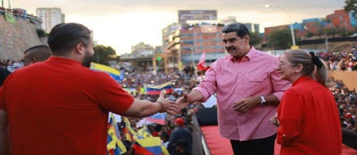 Venezuela constituye 235 mil Comités Bolivarianos de Base Integral