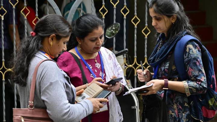 Data, dissent and uncertainty