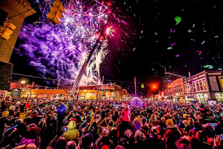 Up North town defends best New Year’s Eve ball drop title