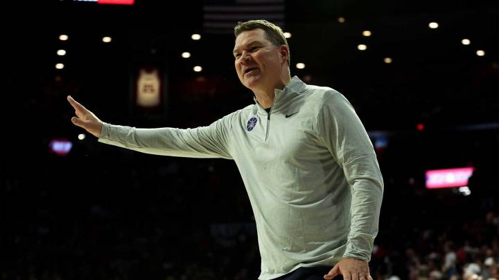 Arizona’s Tommy Lloyd already has eyes on UCLA after Florida stunner