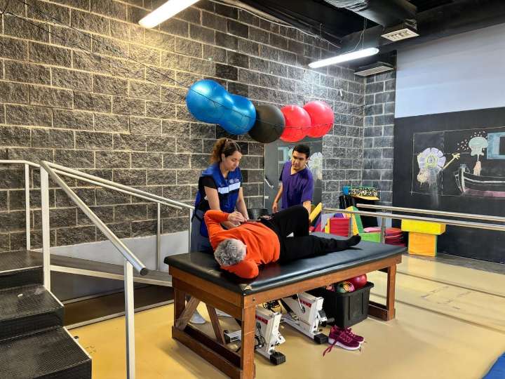 Impulsa IMPAS ejercicio terapéutico en adultos mayores