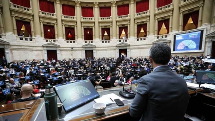 La Libertad Avanza suma tres bancas y está cerca de ser primera minoría en Diputados