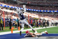 Cowboys’ playoff hopes brighten in Thanksgiving win over Chiefs