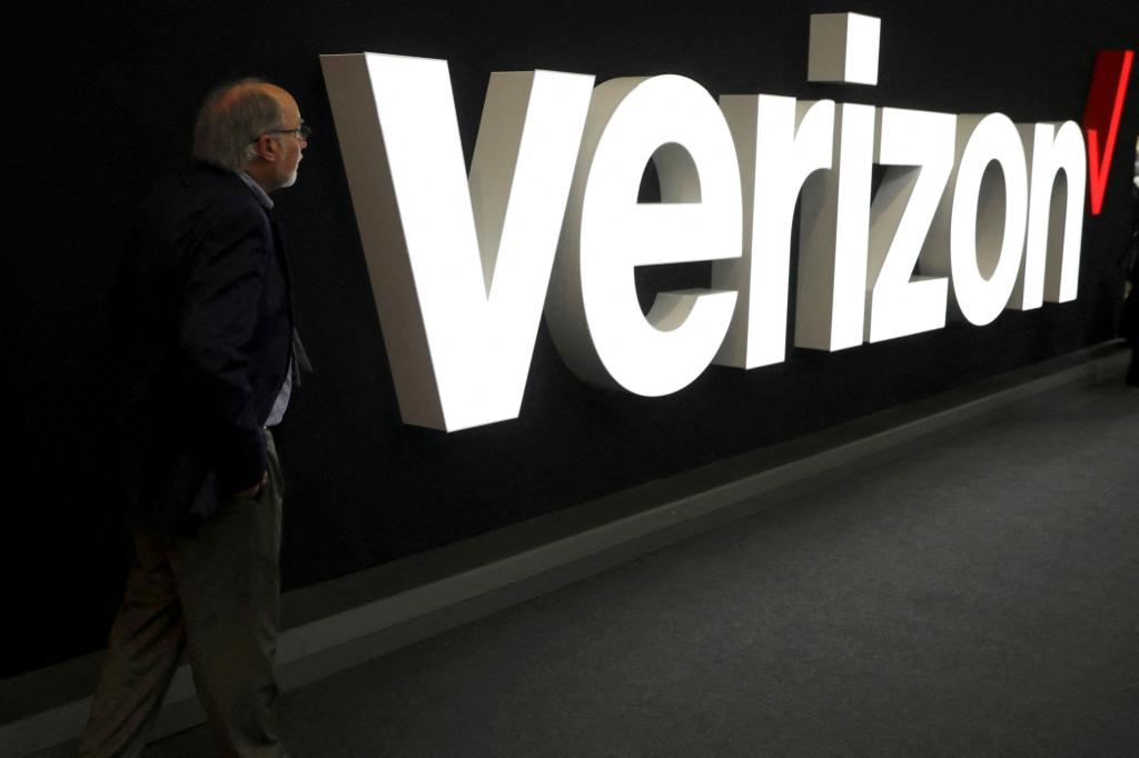 Verizon to ax 15K jobs, or 15% of workforce: report