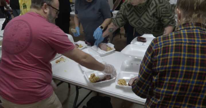 Waco organizations deliver 650 Thanksgiving meals as food insecurity rises in Central Texas