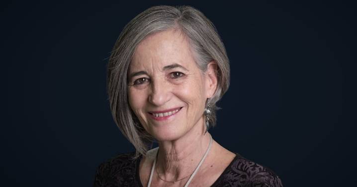 Mónica Lavín: Mi mayor temor es quedarme sin ideas que me estimulen