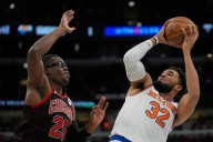 Knicks fall to Bulls, 135