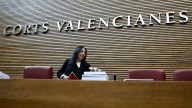 La dimisión agita el tablero político valenciano y deja en Vox casi todas las decisiones