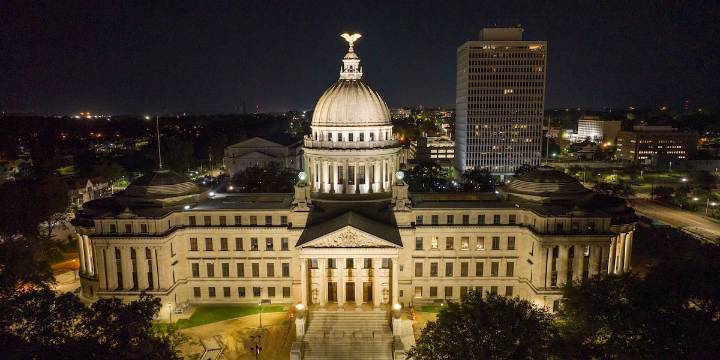 After 13 years, Democrats break Republicans’ supermajority in the Mississippi Senate