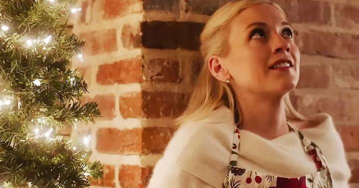 Netflix adds 'adorable' Christmas rom-com fans call a 'pure delight'