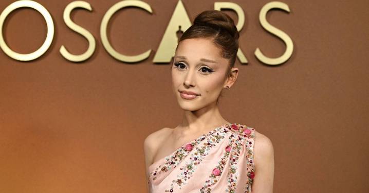 Ariana Grande issues emotional statement on weight loss after growing fan concern