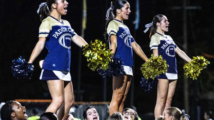 Vote to pick the best Class 3A cheerleading squad in Delaware HS football