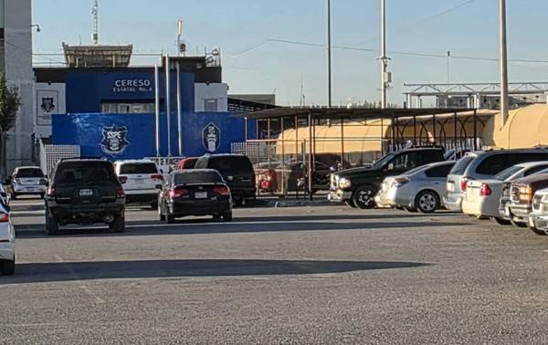 Más de 300 personas visitan este sábado a internos del Cereso 3