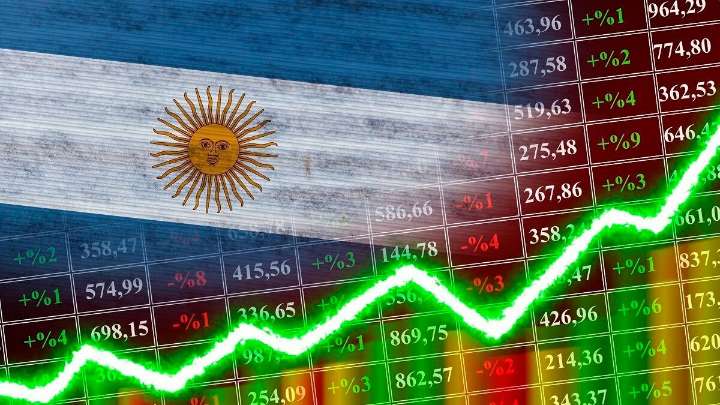 El riesgo país perforó los 600 puntos y registró su nivel más bajo desde enero