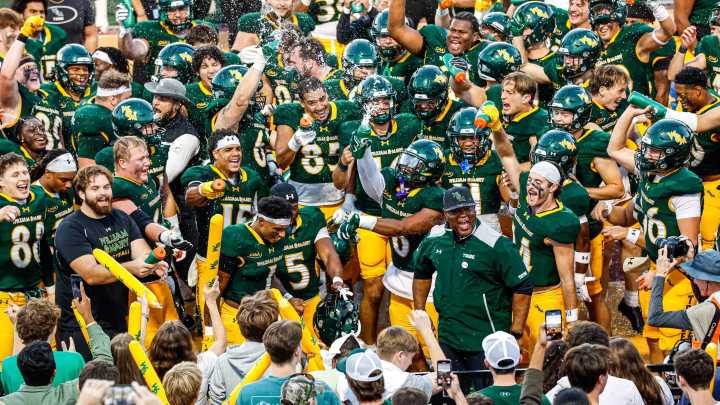 11 W&M Football Standouts Earn All-CAA Honors | Williamsburg Yorktown Daily