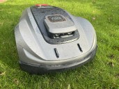 Robotic lawnmower uses AI to dodge cats, toys • The Register