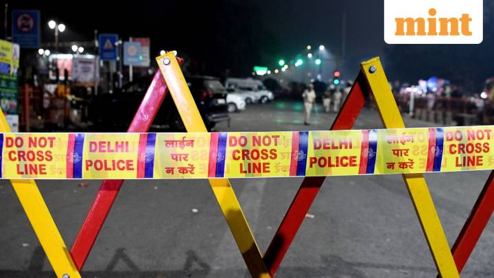 ‘Cannot say it’s a bomb blast’: Delhi Police official on explosion near Red Fort