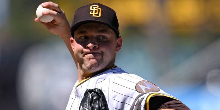 Michael King declines mutual option, becomes free agent (sources)