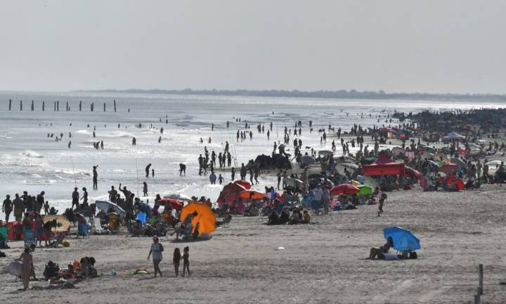 La advertencia de un guardavidas sobre niños ahogados: "El distractor número uno es el celular"
