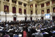 Tres diputados se suman a la Libertad Avanza y se acerca a la primera minoría