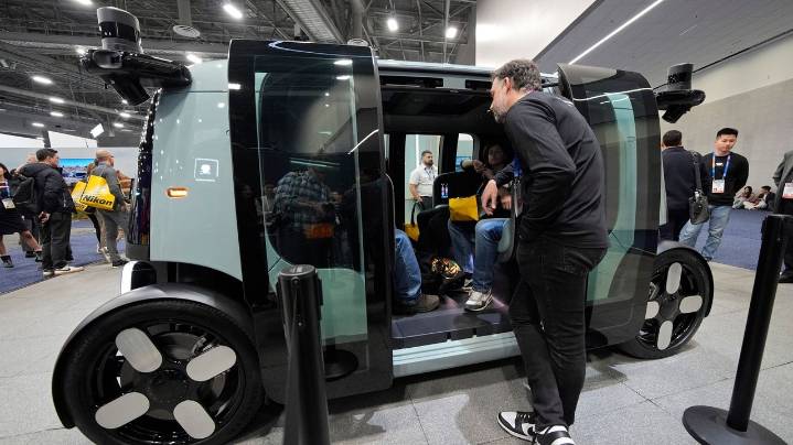 Amazon's Zoox robotaxis service to give free rides in San Francisco as its expansion accelerates