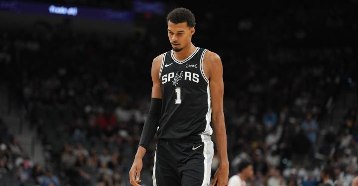 Victor Wembanyama expected to miss weeks with calf strain