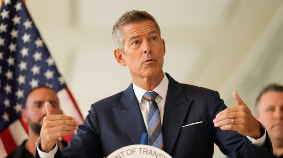 Watch live: Duffy briefs reporters on Kentucky plane crash probe