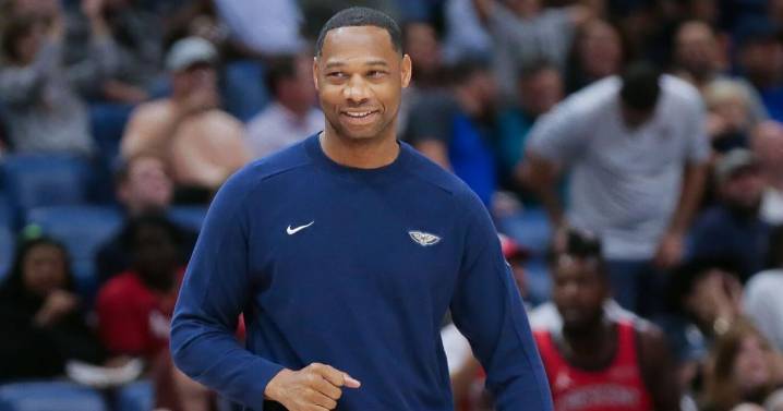 New Orleans Pelicans fire head coach Willie Green 12 games into his fifth season