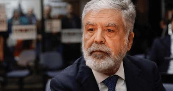 Ordenaron la detención de Julio De Vido después de su condena por la tragedia de Once