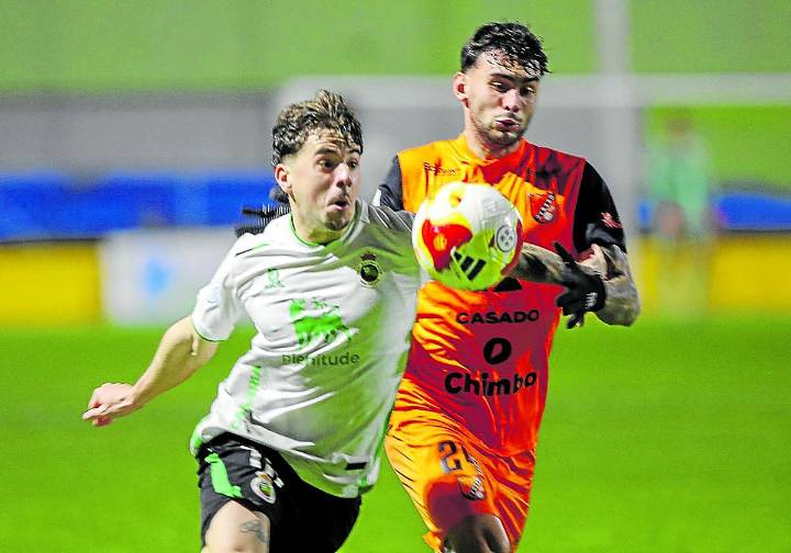 Reparto de puntos en el derbi entre Sámano y Rayo