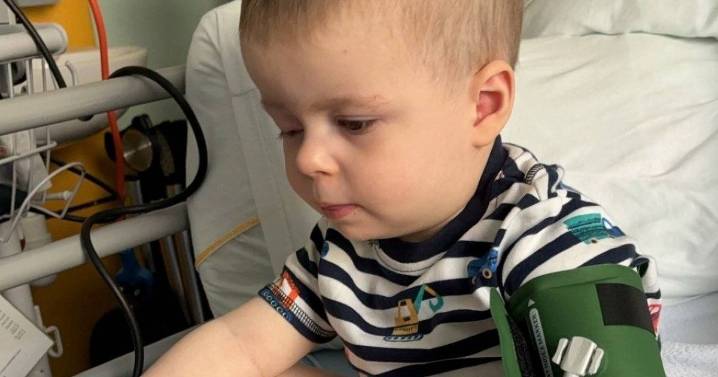 Mum's heartbreak as baby's unusual hand symptom was sign of brain tumour