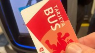 Suspendida la tarjeta de bus en Zaragoza: ¿qué pasa con el saldo? ¿Cómo se pagará ahora?