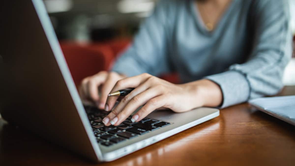 No Ban On AI, But Students Must Show Their Prompts, Says IIIT Delhi Director