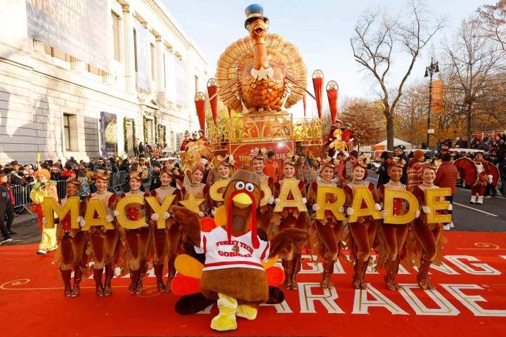 Macy's Thanksgiving Day Parade 2025: Live Updates
