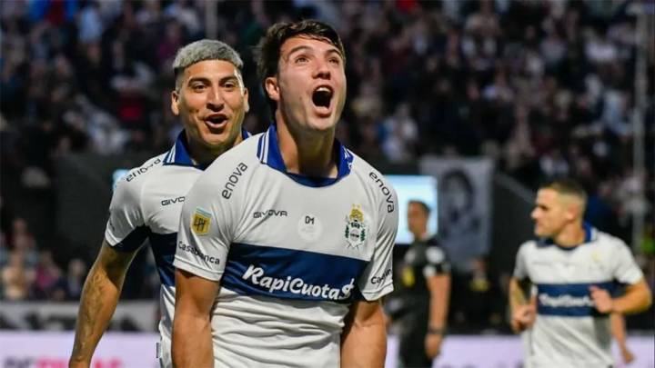 Gimnasia le ganó a Platense por 3 a 0 y se metió en zona de playoffs