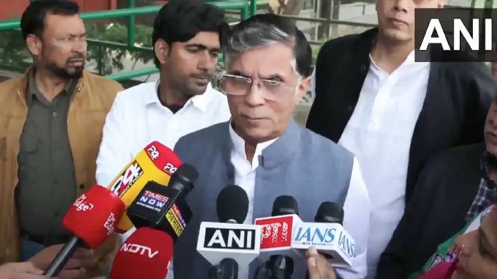 As Mahagathbandhan loses Bihar, Congress says fight is now between ‘ECI and people’