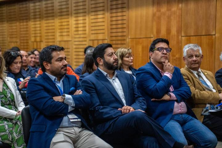 Gobierno Regional y AMUCH impulsan trabajo conjunto para fortalecer la Atención Primaria en el Maule