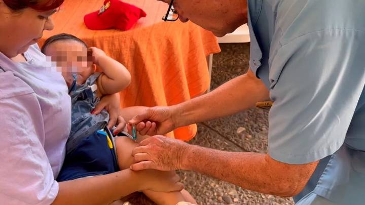 Alertan que los antivacunas ponen en riesgo la salud pública, afectando derechos de los niños