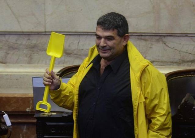 Ética libertaria | Denuncian al salteño Olmedo por maltrato y explotación laboral en un hotel riojano