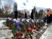 Owen Sound cenotaph service draws hundreds on Remembrance Day