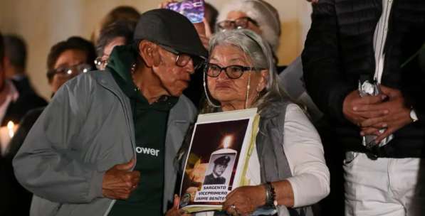 Homenaje en Bogotá pide verdad y reparación a 40 años del asalto al Palacio de Justicia