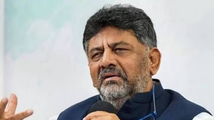 Shivakumar Loyalists Head To Delhi Amid Renewed Buzz Over Karnataka Power Equation