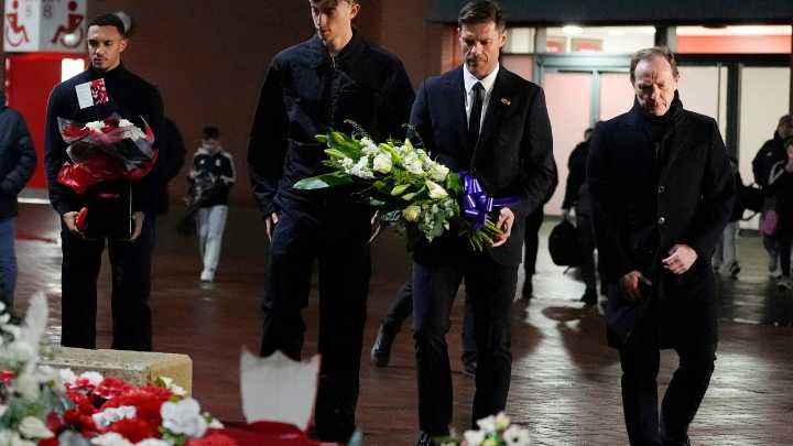 El emotivo homenaje del Real Madrid a Diogo Jota a su llegada a Anfield