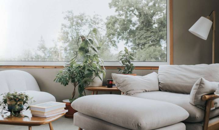 9 Tiny Tweaks That Make Your Home Feel Warmer—Without Buying Anything New