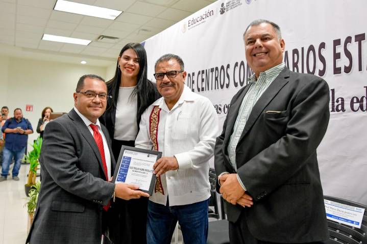 Reconoce INEA a empresas comprometidas con la educación en Ciudad Juárez