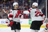 Deadspin | Strong home-ice advantage looms as Devils host Red Wings
