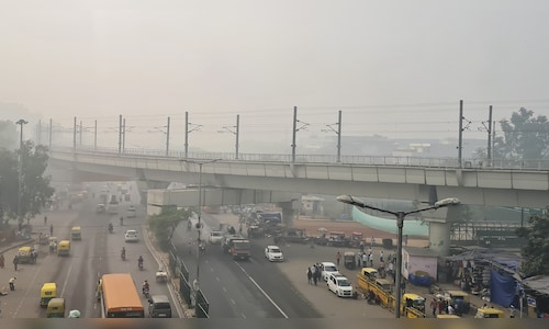 Delhi-NCR air quality 'very poor', truck mounted sprinkler deployed in many areas