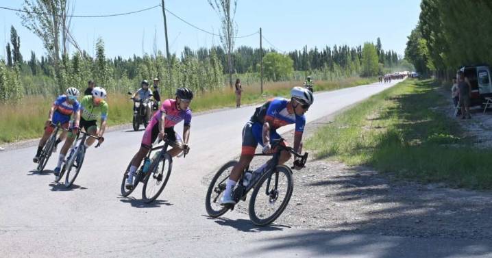 Se corre la cuarta etapa de la Vuelta al Valle entre Allen y General Roca: así está la general